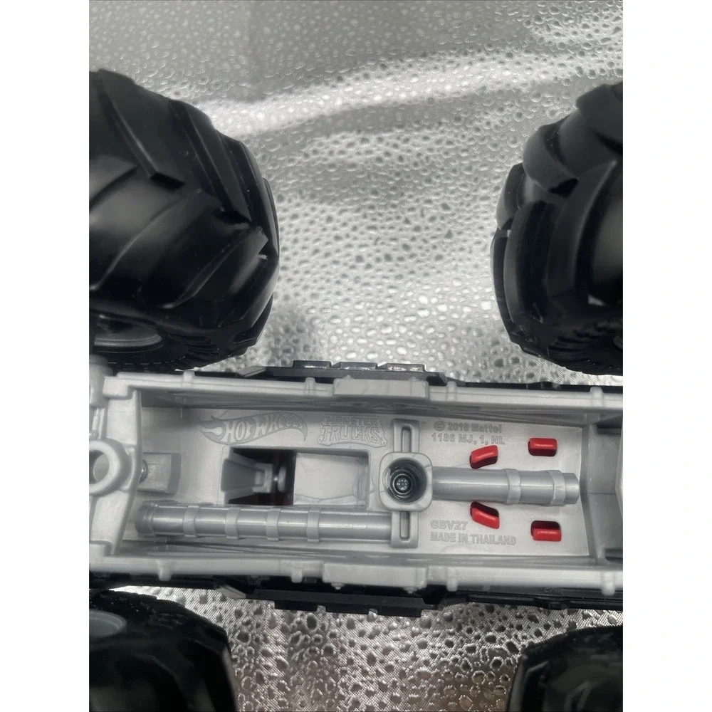2021 Hot Wheels Monster Trucks Firetruck ‎ 7.5 Inch